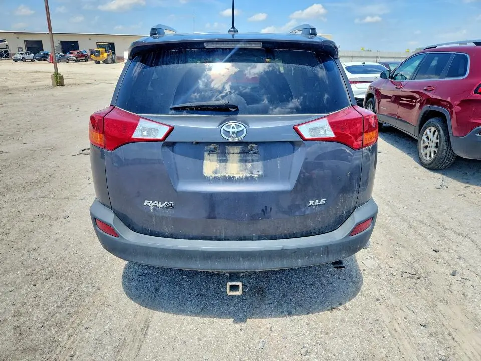 2015 TOYOTA RAV4 XLE  