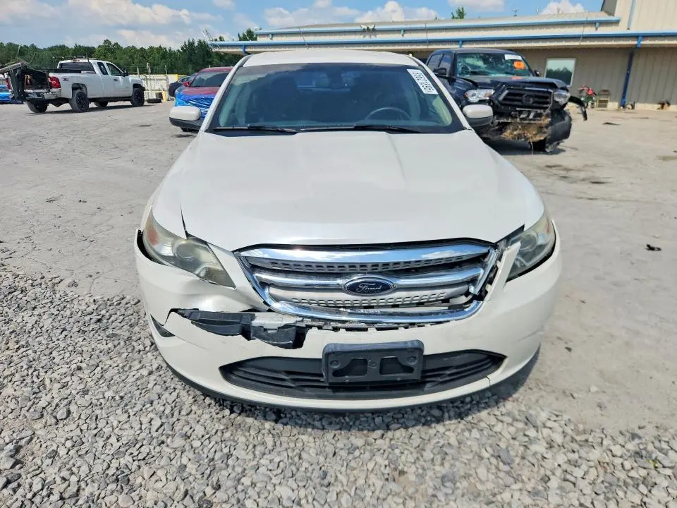 2010 FORD TAURUS SEL  