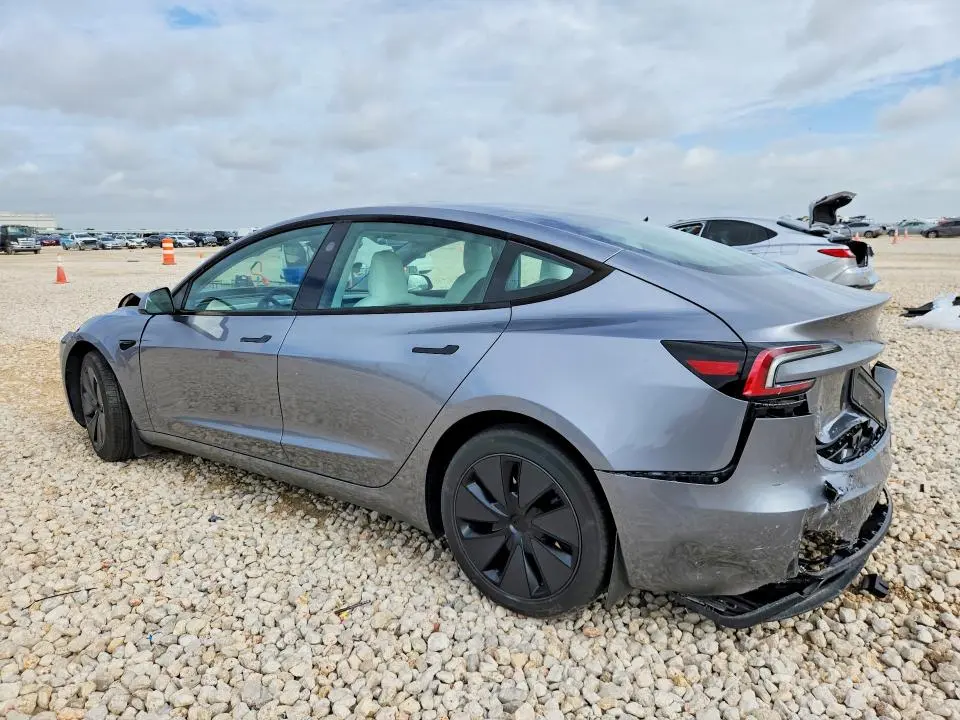2025 TESLA MODEL 3   