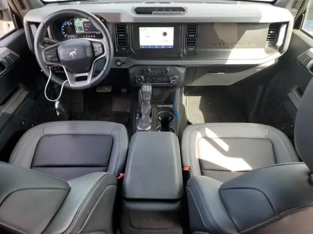 2023 FORD BRONCO BASE  