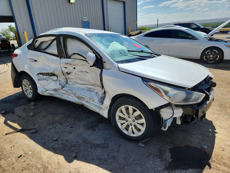 2019 HYUNDAI ACCENT SE  