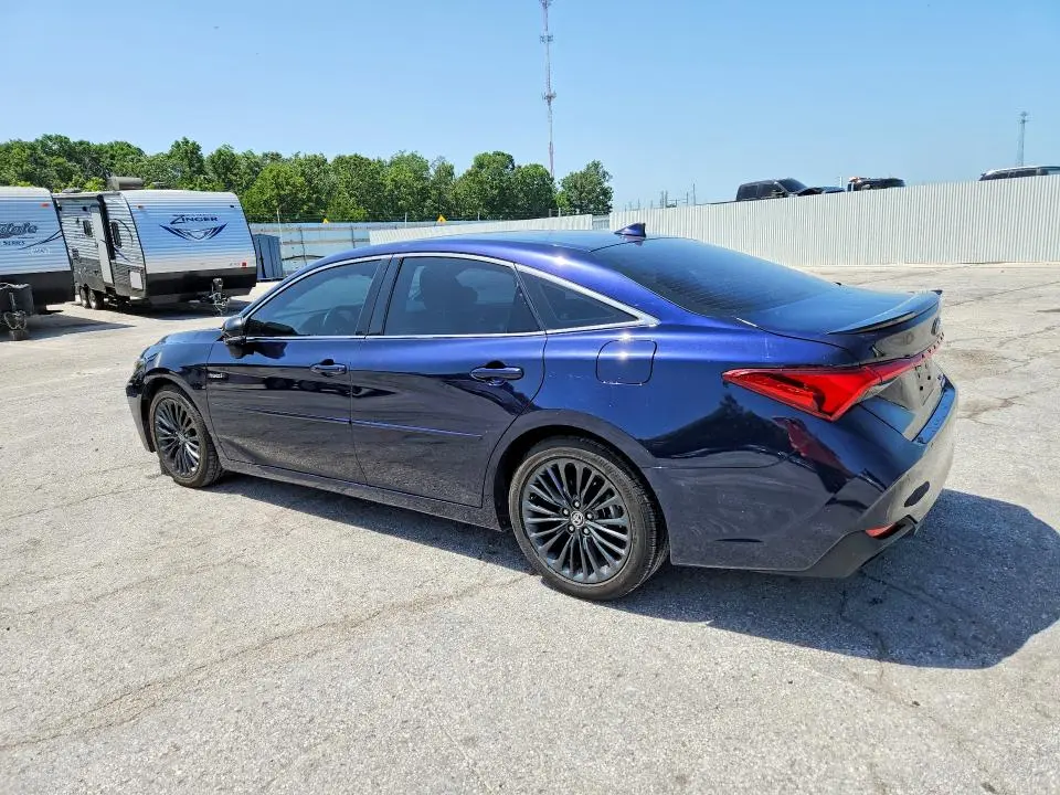 2021 TOYOTA AVALON XSE  
