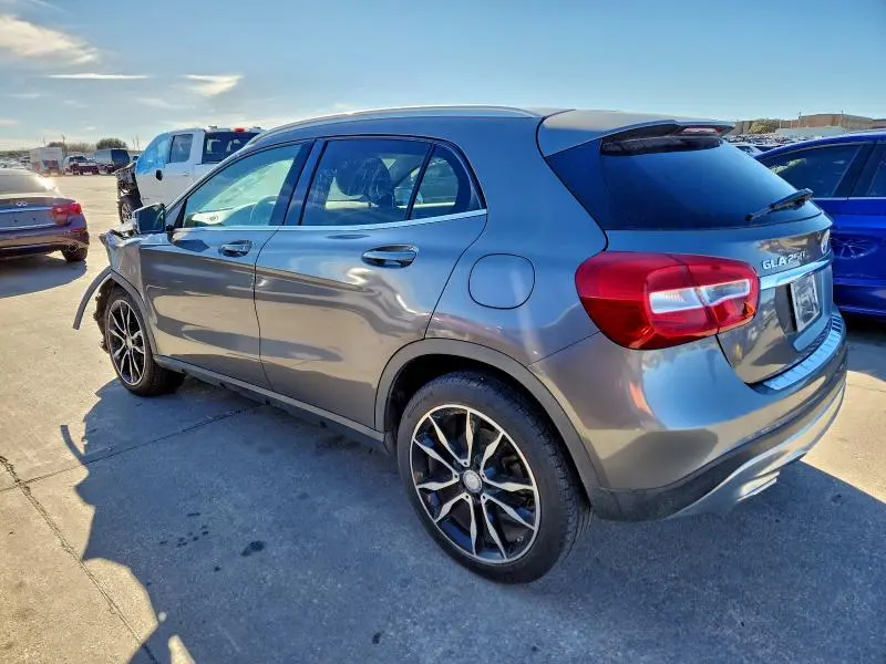 2017 MERCEDES-BENZ GLA 250  