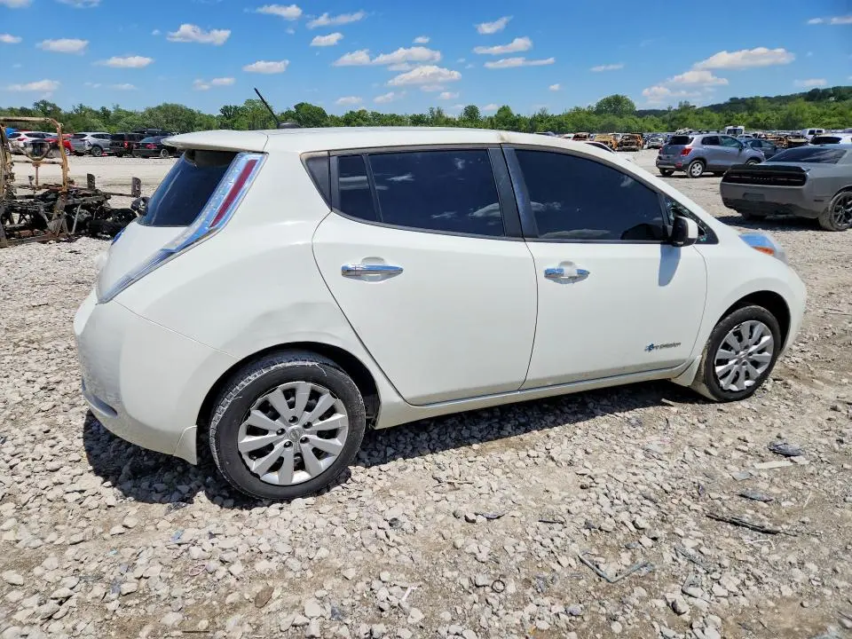 2015 NISSAN LEAF S  