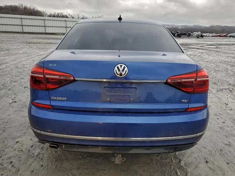 2017 VOLKSWAGEN PASSAT R-LINE  