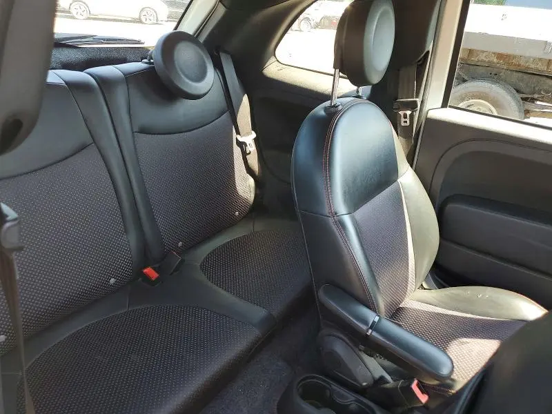 2014 FIAT 500   