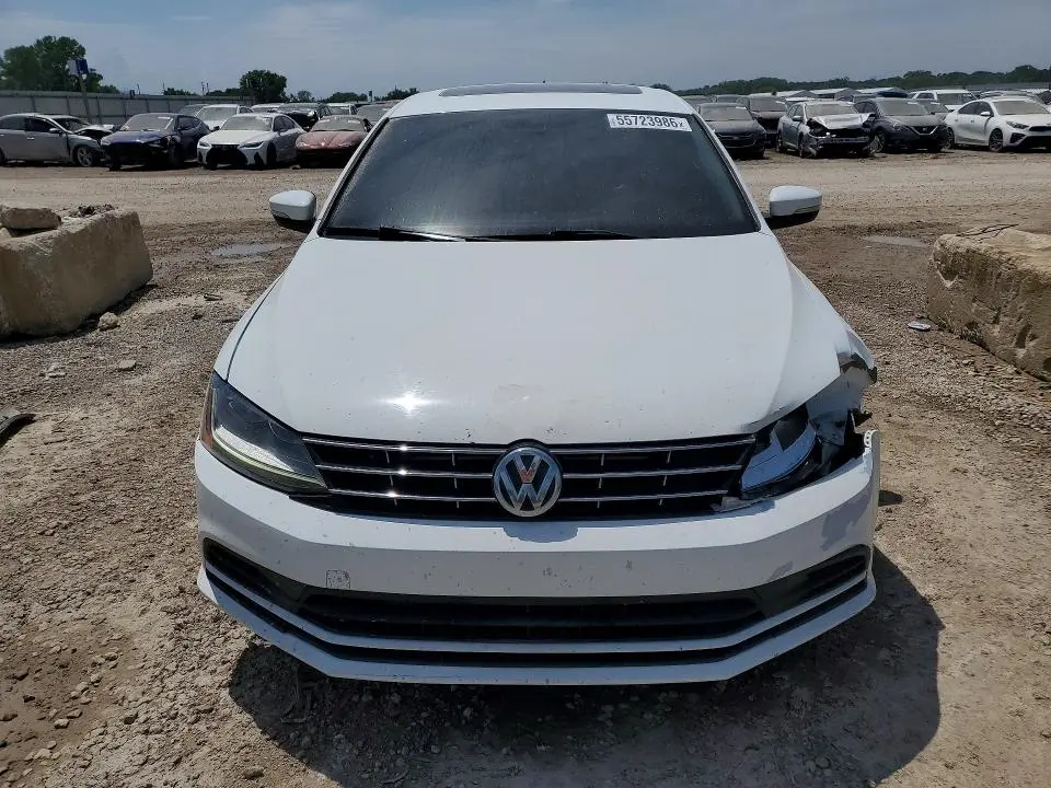 2018 VOLKSWAGEN JETTA SE  