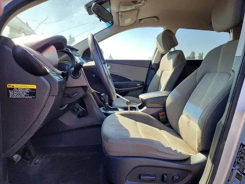 2017 HYUNDAI SANTA FE SE  