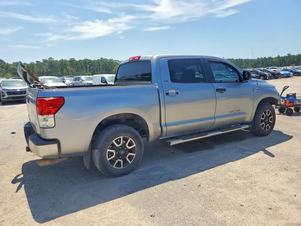 2011 TOYOTA TUNDRA CREWMAX SR5  