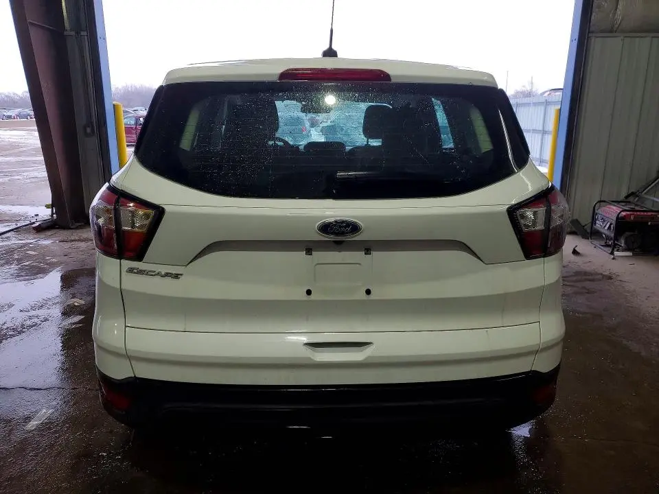 2018 FORD ESCAPE S  