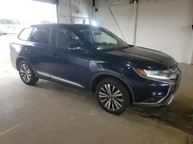 2019 MITSUBISHI OUTLANDER SE  