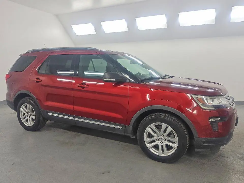 2019 FORD EXPLORER XLT  