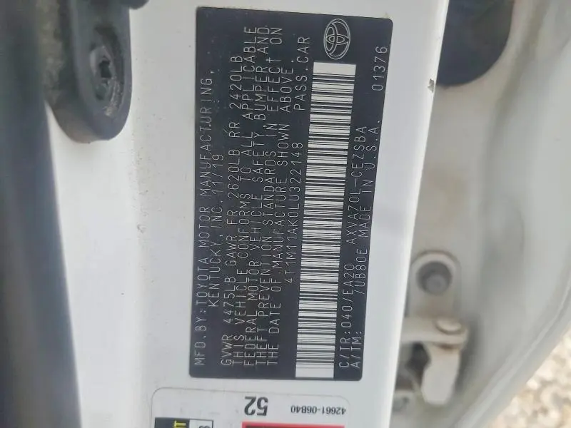 2020 TOYOTA CAMRY SE  