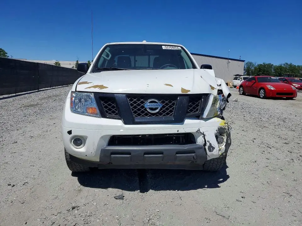 2018 NISSAN FRONTIER SV  