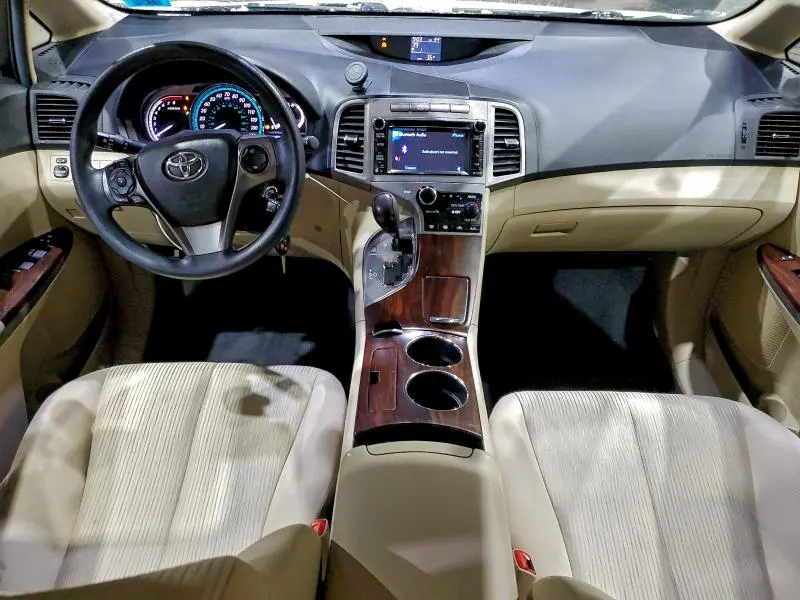 2013 TOYOTA VENZA LE  