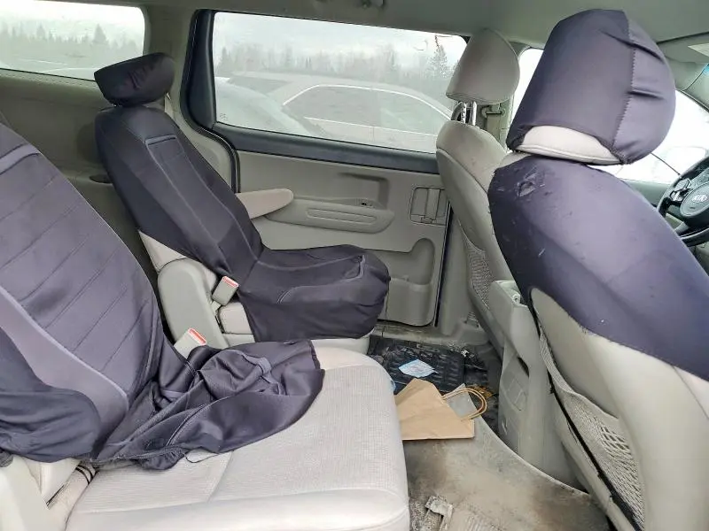2017 KIA SEDONA   