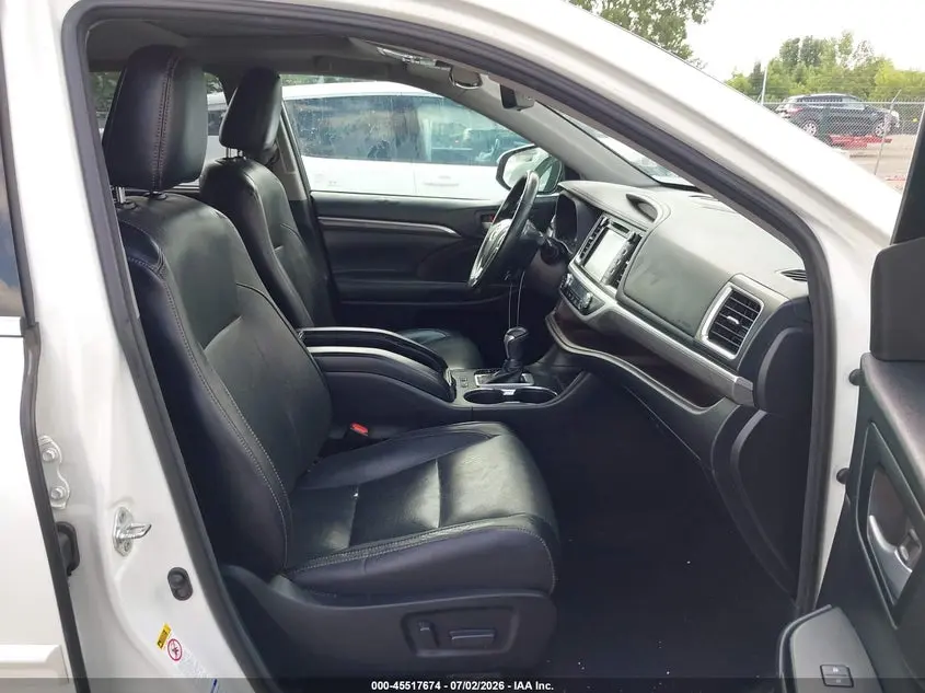 2018 TOYOTA HIGHLANDER LIMITED