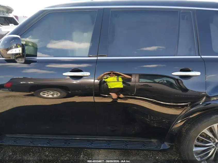 2020 INFINITI QX80 LUXE