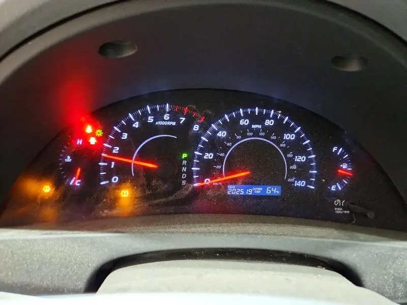 2011 TOYOTA CAMRY LE  