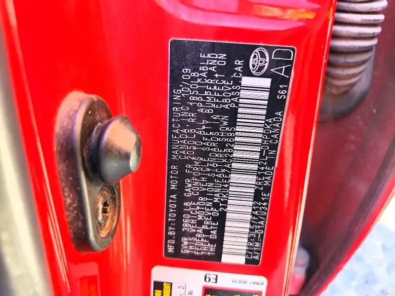 2010 TOYOTA MATRIX BASE  