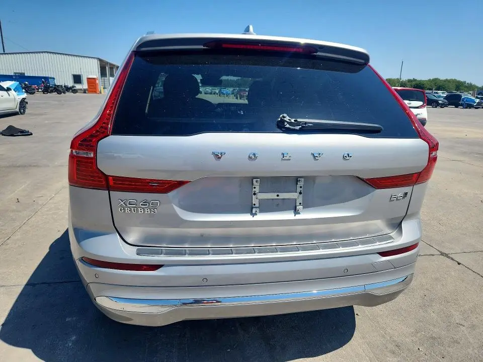 2022 VOLVO XC60 B6 INSCRIPTION  