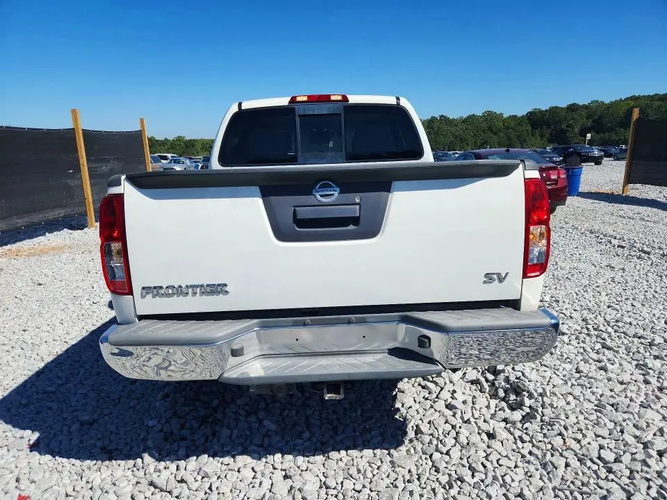 2018 NISSAN FRONTIER SV  