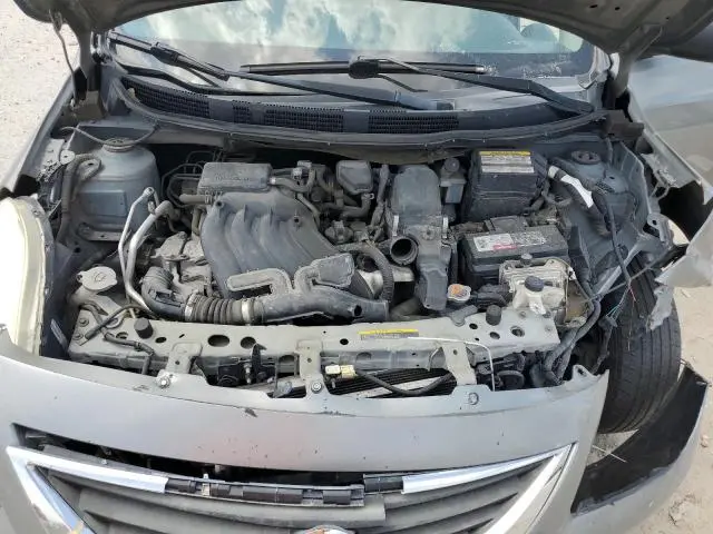 2013 NISSAN VERSA S  
