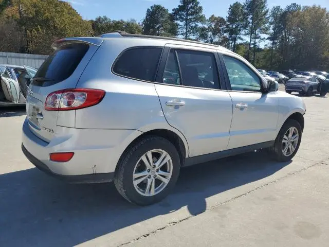 2011 HYUNDAI SANTA FE SE  