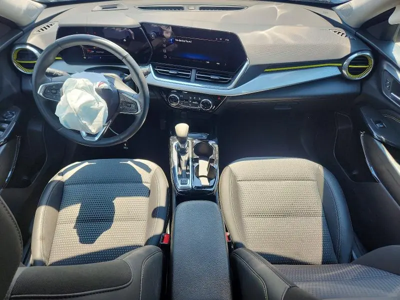 2025 CHEVROLET TRAX 1LT  