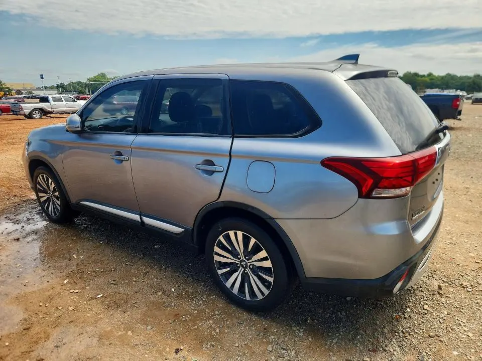 2019 MITSUBISHI OUTLANDER SE  