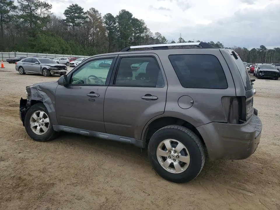 2011 FORD ESCAPE LIMITED  