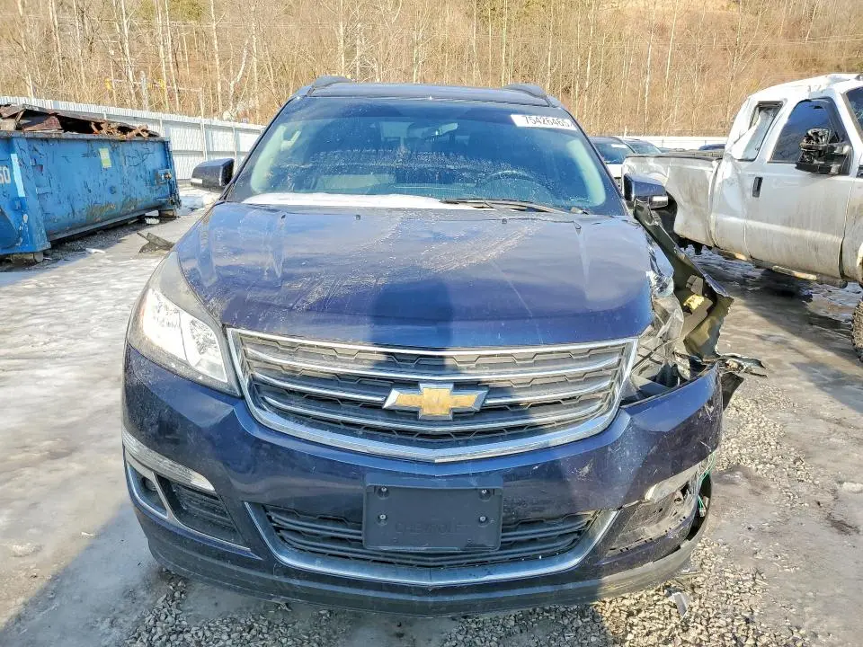 2017 CHEVROLET TRAVERSE LT  