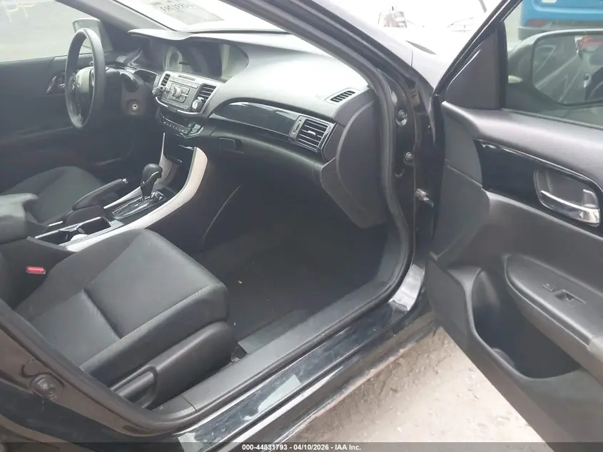 2016 HONDA ACCORD LX