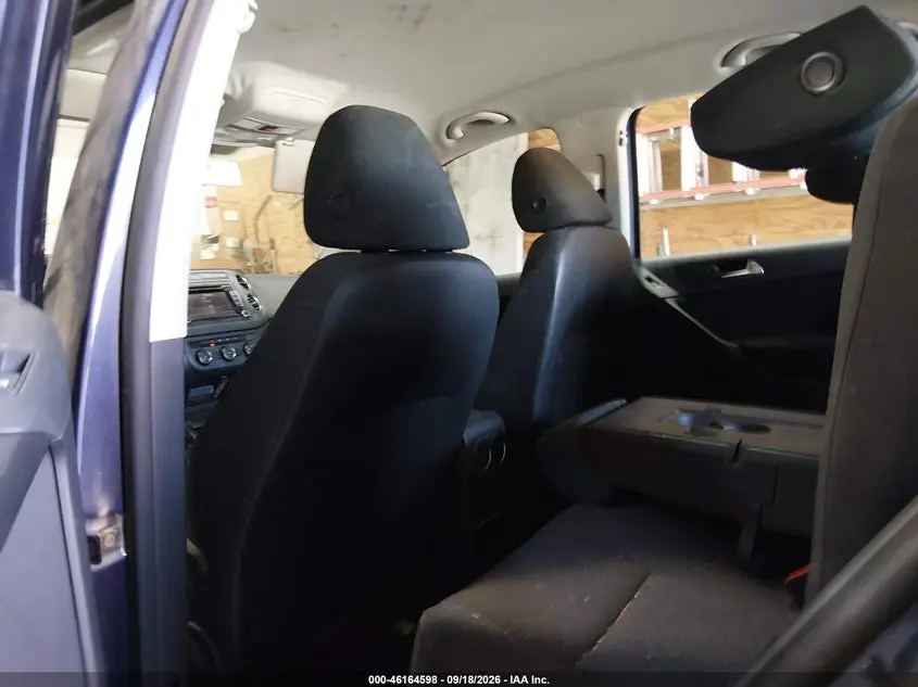 2015 VOLKSWAGEN TIGUAN S
