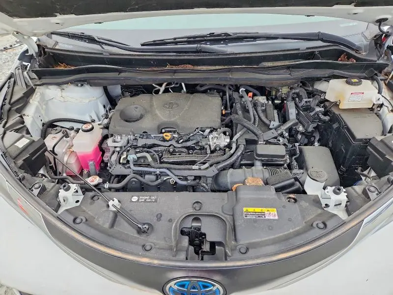 2022 TOYOTA SIENNA LE 8-PASSENGER  