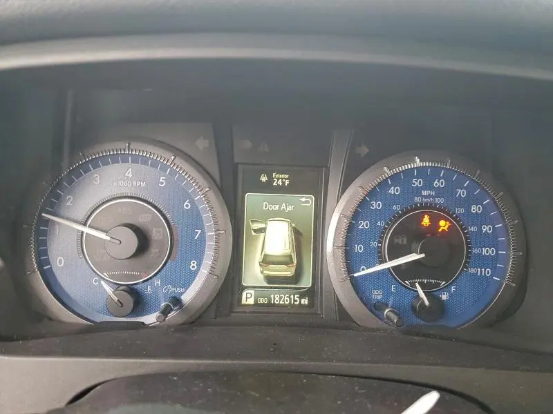 2015 TOYOTA SIENNA SPORT  