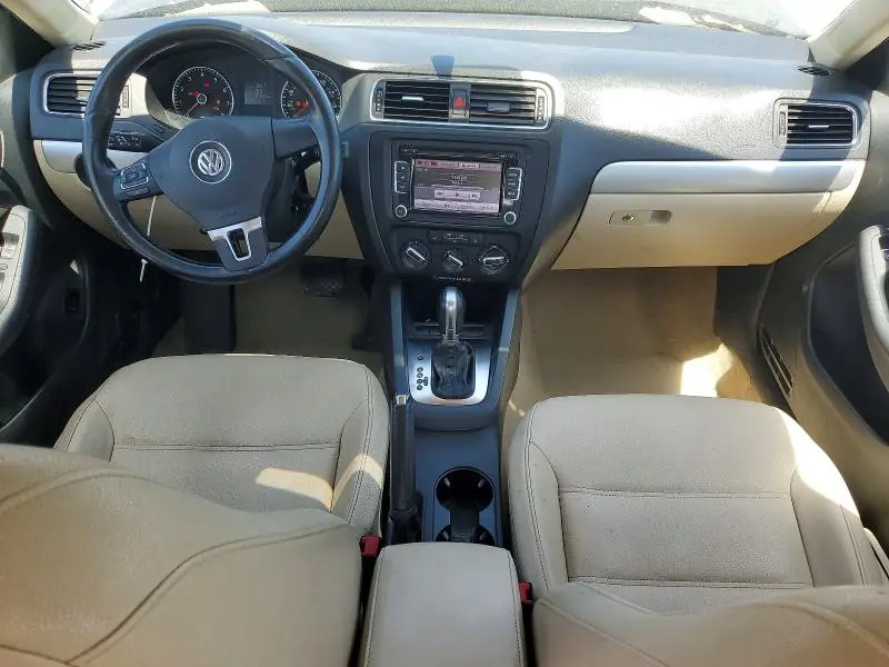 2013 VOLKSWAGEN JETTA SE  
