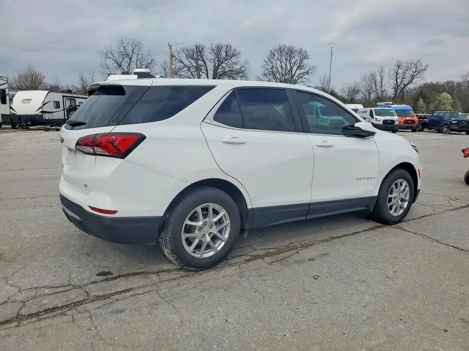 2022 CHEVROLET EQUINOX LT  
