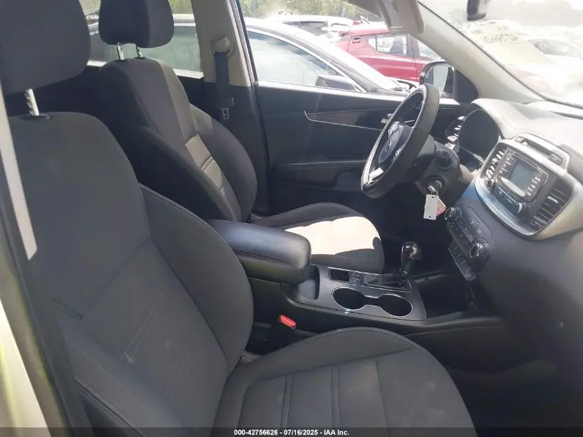 2016 KIA SORENTO 2.4L LX