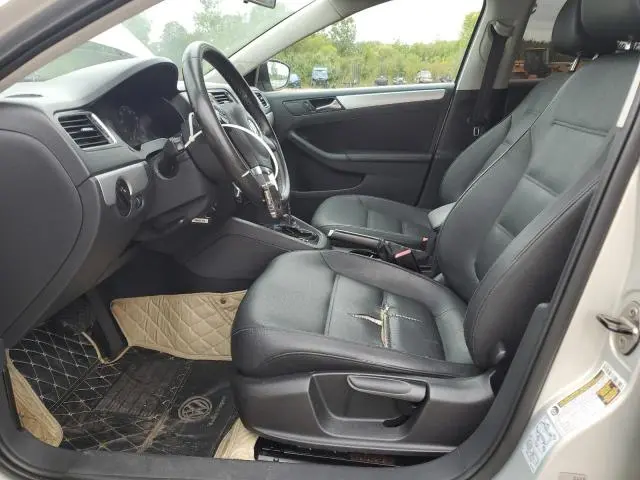 2011 VOLKSWAGEN JETTA SEL  