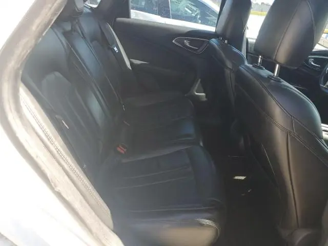 2017 CHRYSLER 200 LIMITED  