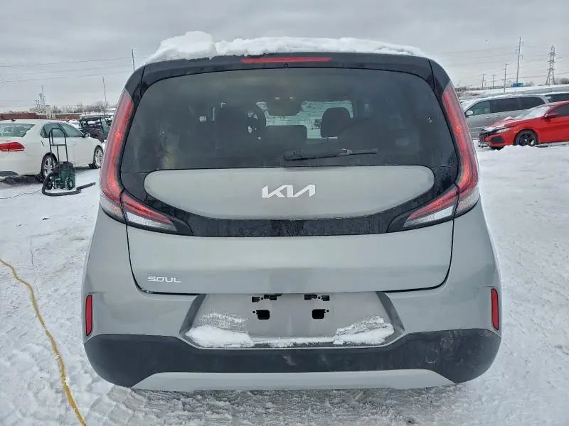 2023 KIA SOUL LX  