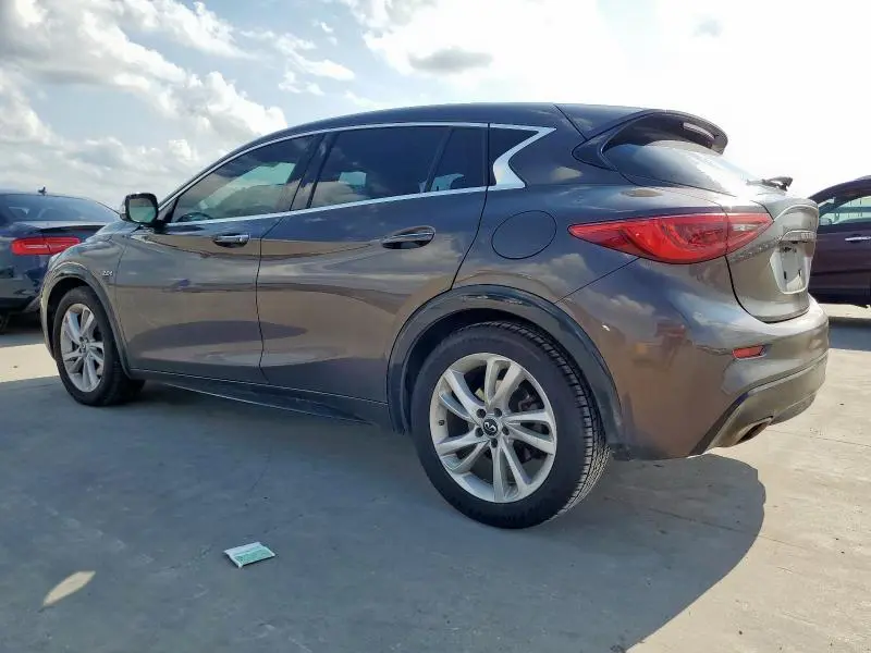 2017 INFINITI QX30 BASE  