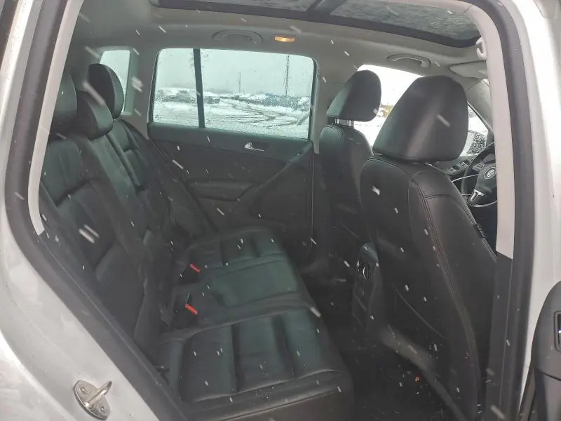 2017 VOLKSWAGEN TIGUAN SPORT  