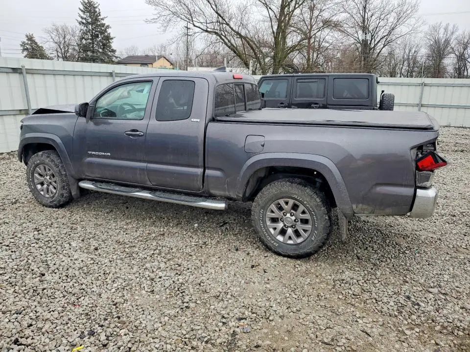 2018 TOYOTA TACOMA SR5 V6  