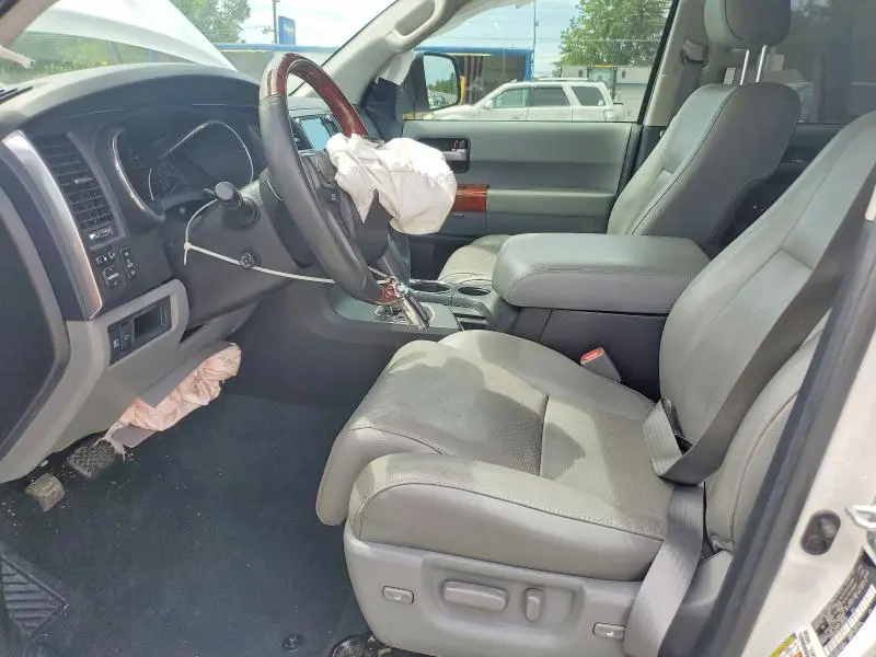 2020 TOYOTA SEQUOIA PLATINUM  