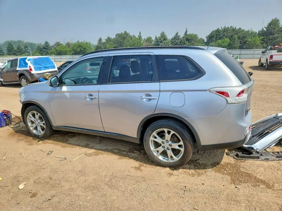 2015 MITSUBISHI OUTLANDER SE  