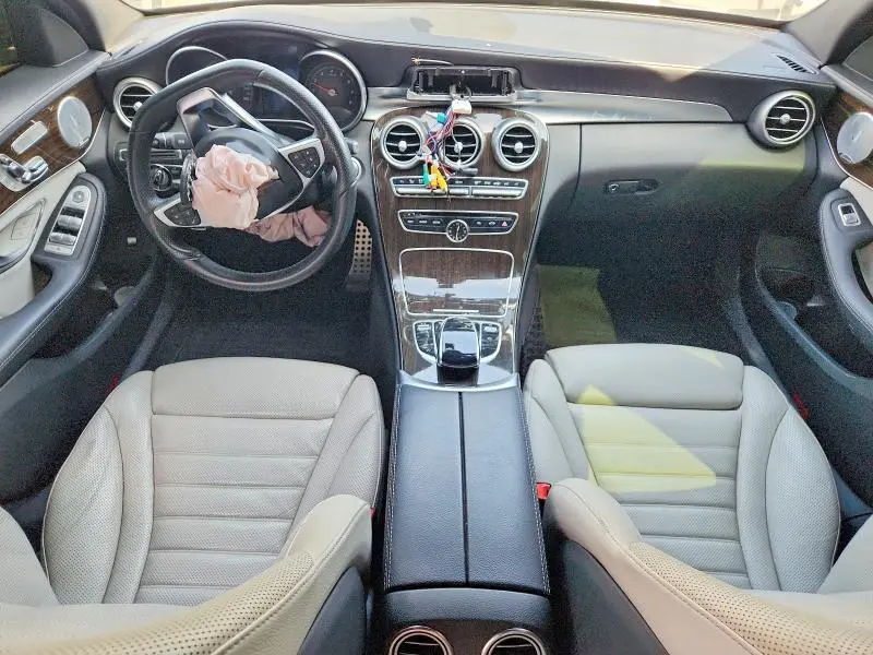 2015 MERCEDES-BENZ C 300  