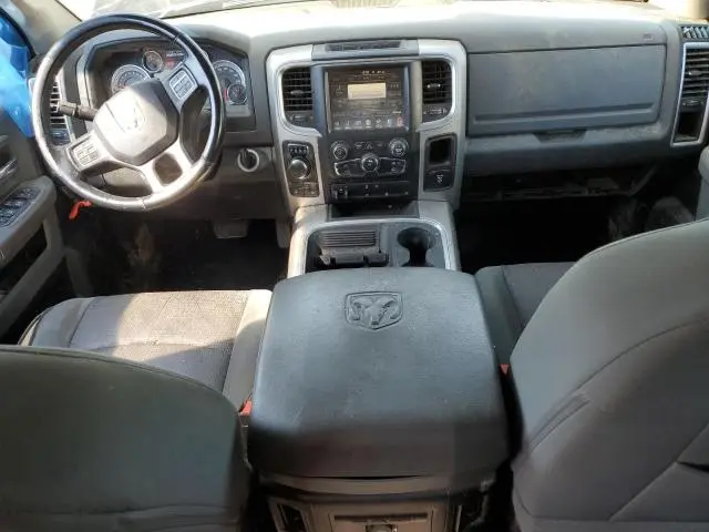 2016 RAM 1500 SLT  