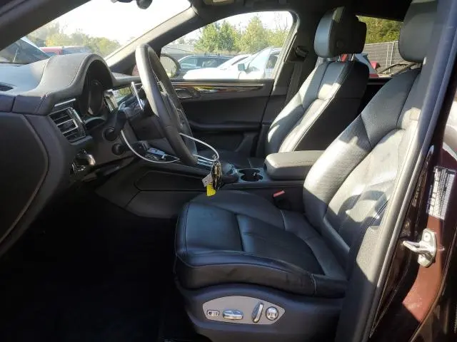 2023 PORSCHE MACAN S  
